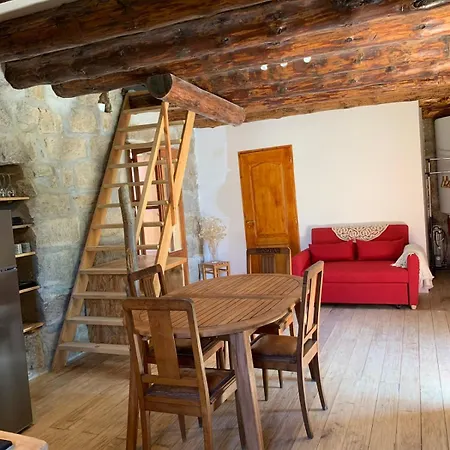 Beautiful, Comfortable, Renovated Sheepfold, Alta Rocca * Carbini